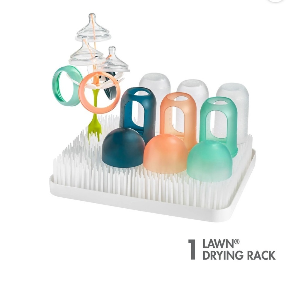 Boon Lawn Baby Bottle Drying Rack White Countertop Grass Style Low Profile Tray